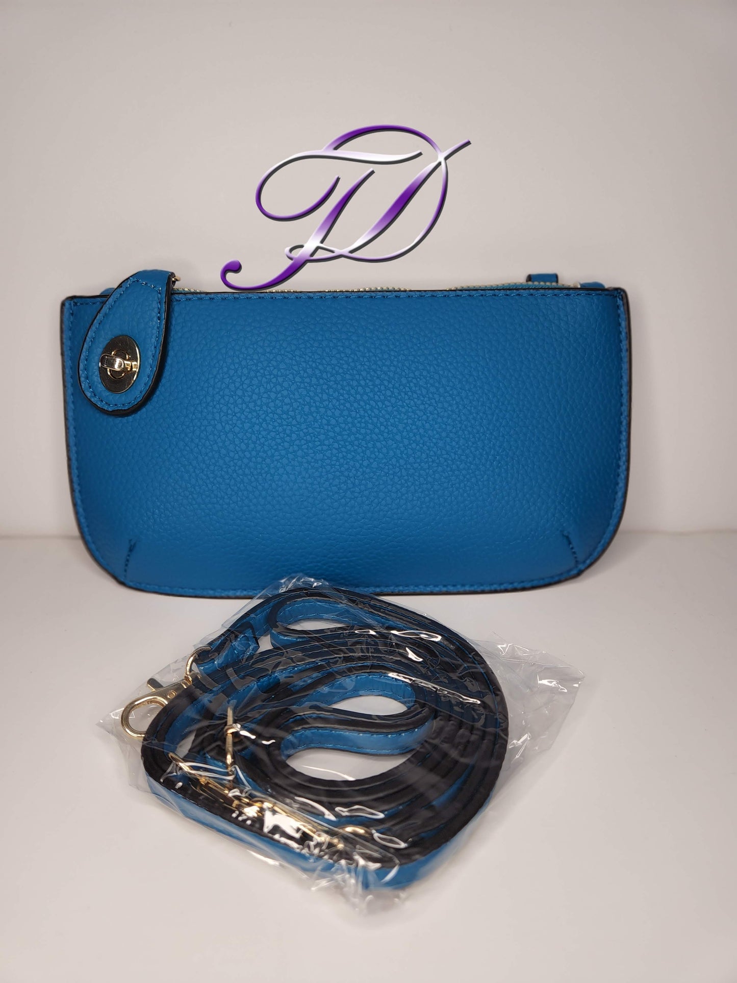 Effortless Elegance Crossbody/Wristlet