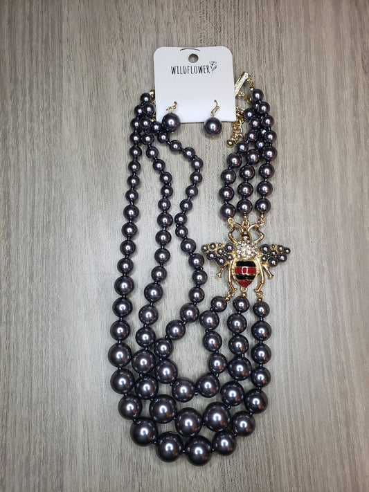Queen Bee Elegance Necklace